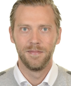 gustav160829 35x45_2.jpg